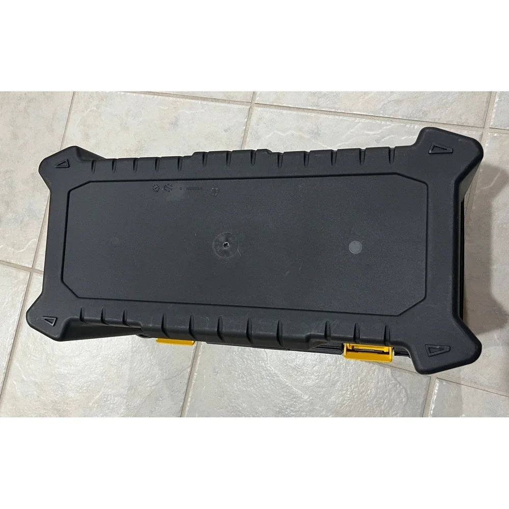 Stanley Essential 19 Inch Plastic Tool Box with Removable Tray STST19331 Black - Picture 8 of 10